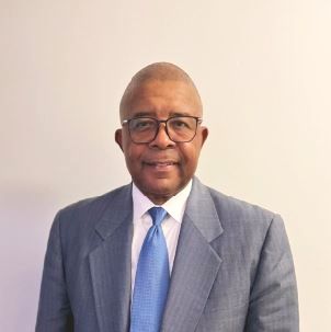 DG Suit Crop Dennis Gaddy